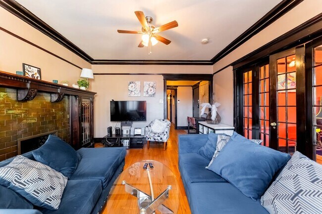 Foto del edificio - 6112 S St Lawrence Ave