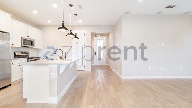 Foto del edificio - 1709 Hilltop Dr