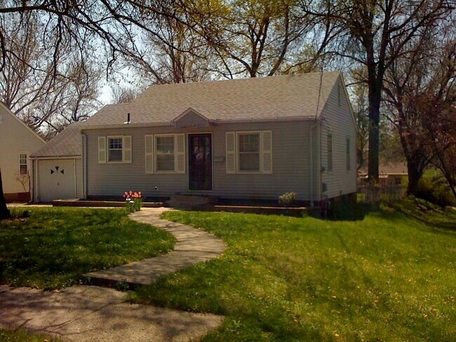 Building Photo - 3520 Jefferson Ave