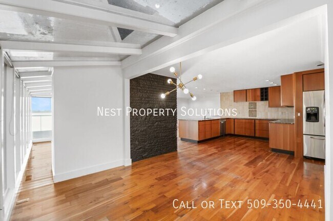 Foto del edificio - 2102 Elgin Rd NE