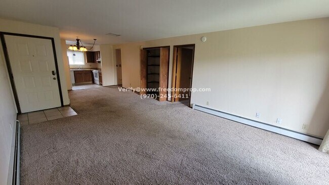 Foto del edificio - 373 Ridges Blvd