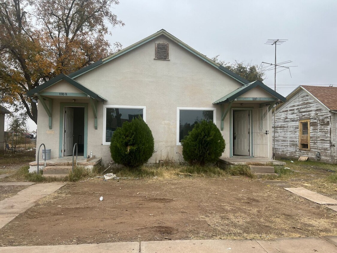 Foto principal - 1110 W Grand Ave
