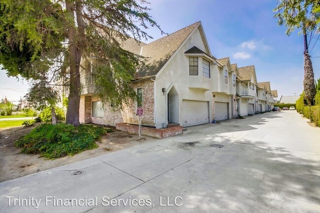 Building Photo - 14929 S Normandie Ave