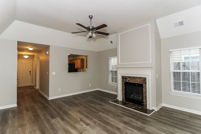 Building Photo - 254 Highland Falls Blvd