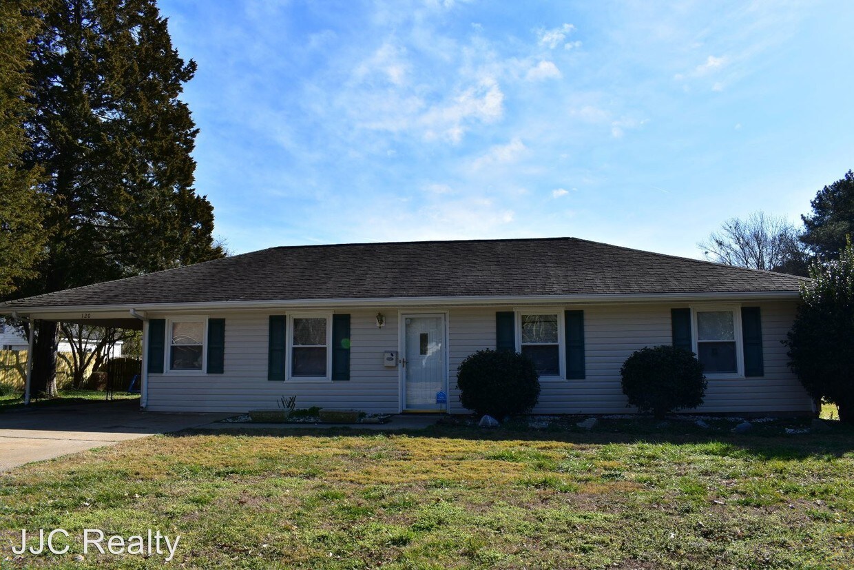Primary Photo - 120 Maxwell Ln