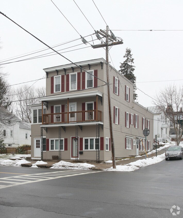 167 Broad St, Schuylerville, NY 12871 Apartments in Schuylerville, NY