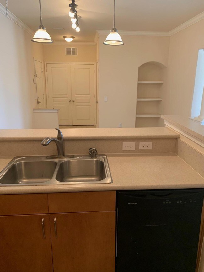 4259 Southside Blvd Unit 207, Jacksonville, FL 32216 Condo for Rent