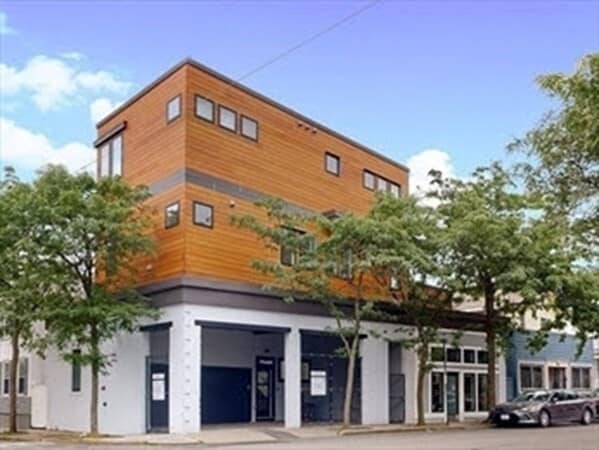 Building Photo - 96 Cross St