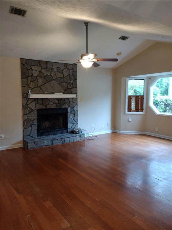 Building Photo - 604 Pepperwood Ln
