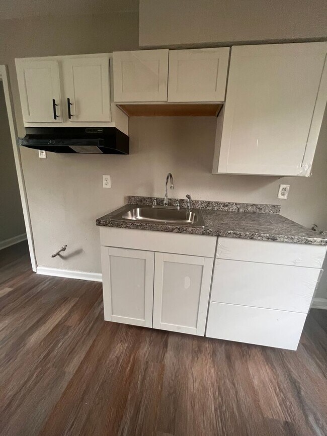 Foto del edificio - 291 Red Oak St