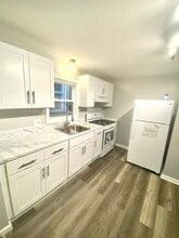 Building Photo - 220 3rd St