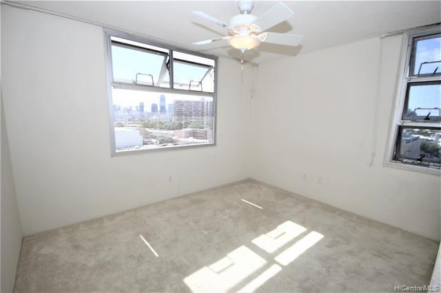 Building Photo - 1448 Young St