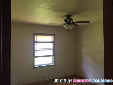 Foto del edificio - 2327 17th Ave NW