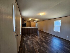 Building Photo - 16299 Crockett Martin Ests Dr