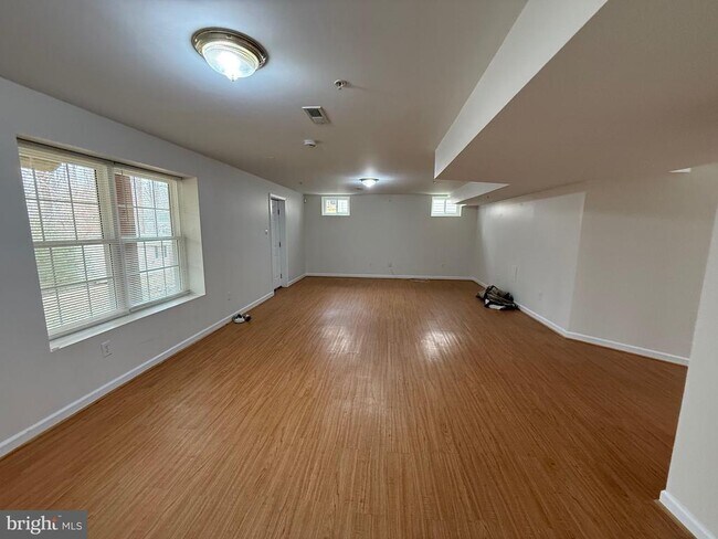 Foto del edificio - 10106 Garden Valley Ct