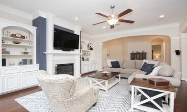 Building Photo - 1525 Briar Bend Dr