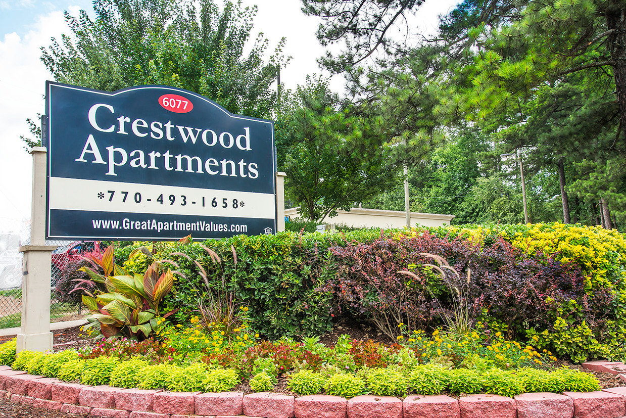 Foto principal - Crestwood Apartments