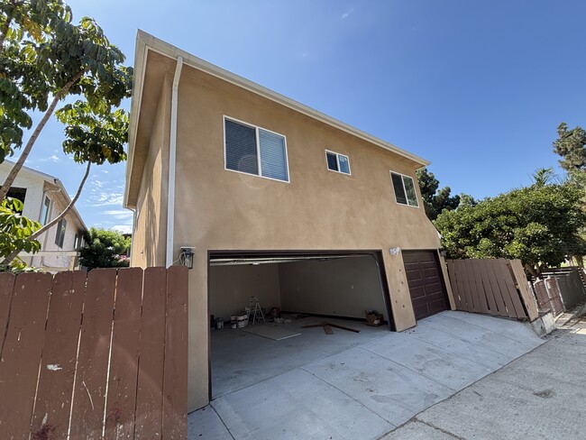 Building Photo - 4112 Pepper Dr