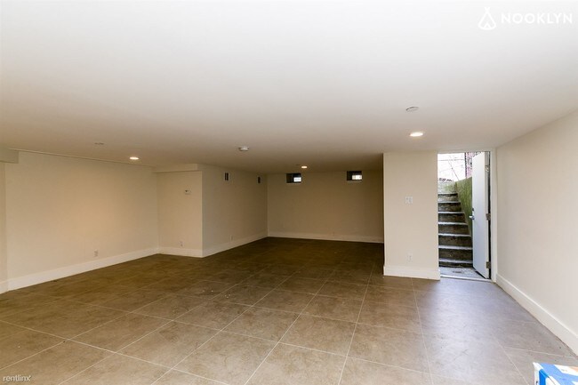 Foto del edificio - 347 Greene Ave