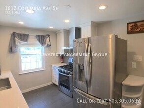 Building Photo - 1612 Columbia Dr NE