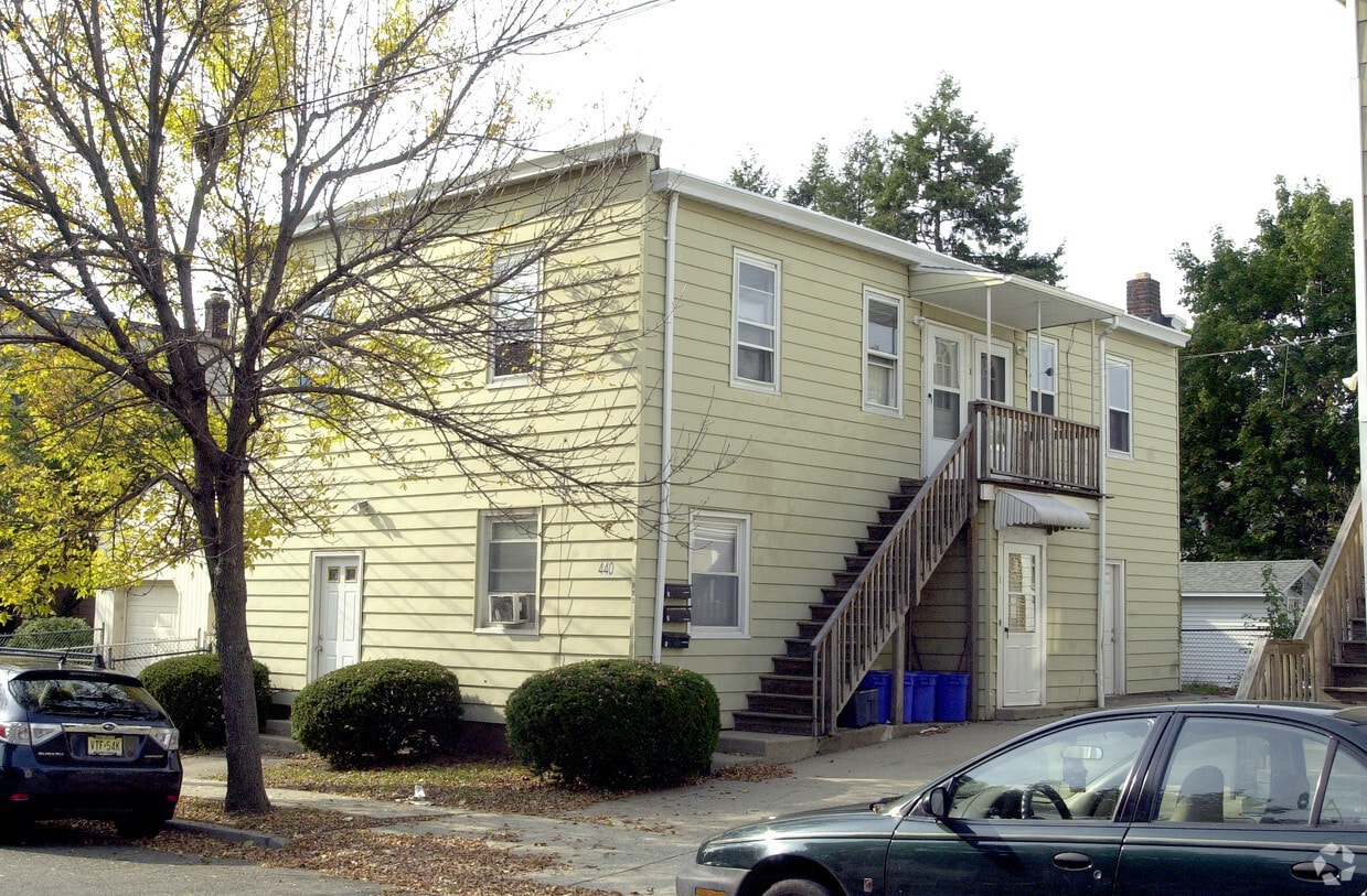 440 Monroe St, Carlstadt, NJ 07072 Apartments in Carlstadt, NJ