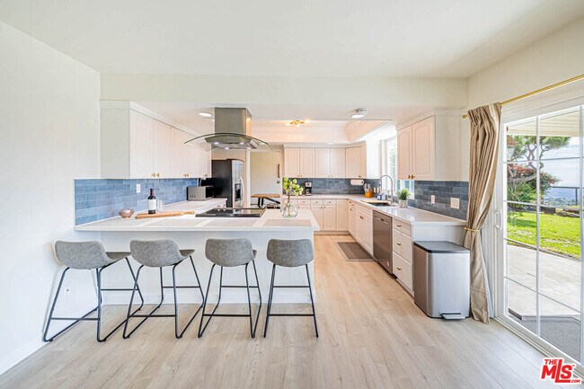 Foto del edificio - 2620 Sea Pine Ln