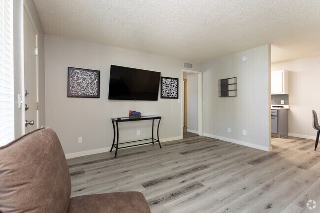1BR, 1BA - 616 SF - Villas Las Jacarandas