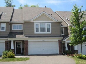Building Photo - 5073 Dunkirk Pl N