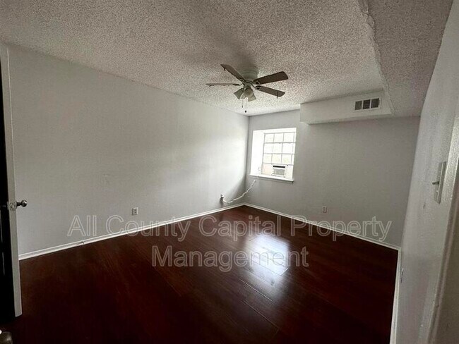 Foto del edificio - 2904 Sweeney Ln