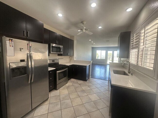 Foto del edificio - 10930 Ivy Hill Dr