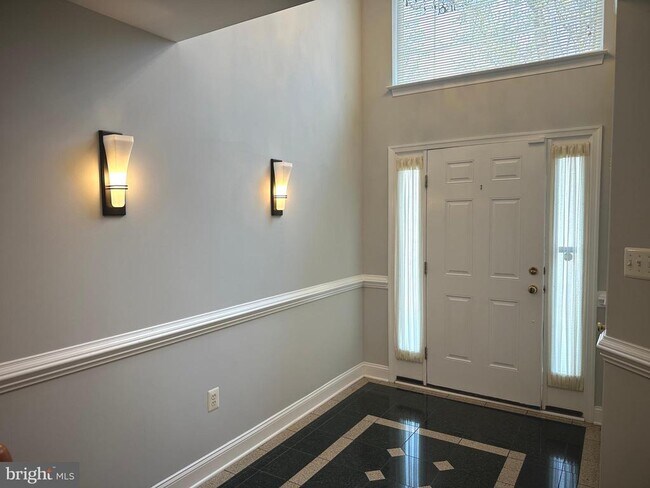 Building Photo - 14219 Hunters Run Way