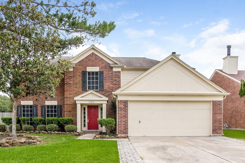 Foto principal - 18919 Oakway Dr