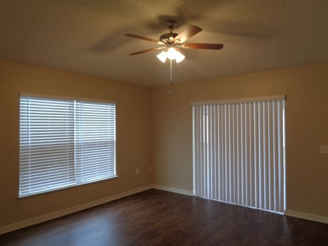 Foto del edificio - 13415 Copper Head Dr