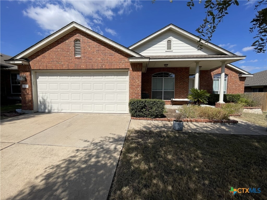 Foto principal - 3208 Clinton Pl