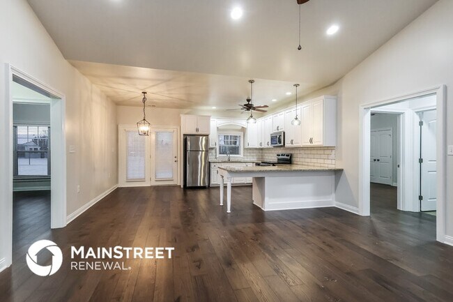 Foto del edificio - 569 Deep Creek Dr