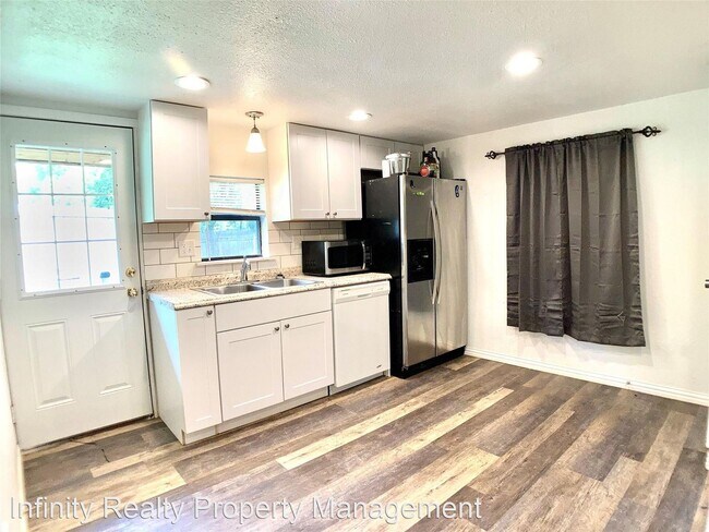 Building Photo - 3 br, 2 bath House - 871 W Frey St