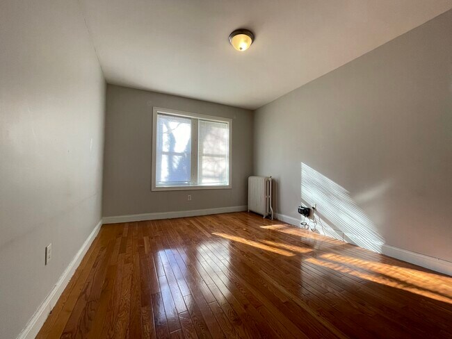 Foto del edificio - 169 Manhattan Ave