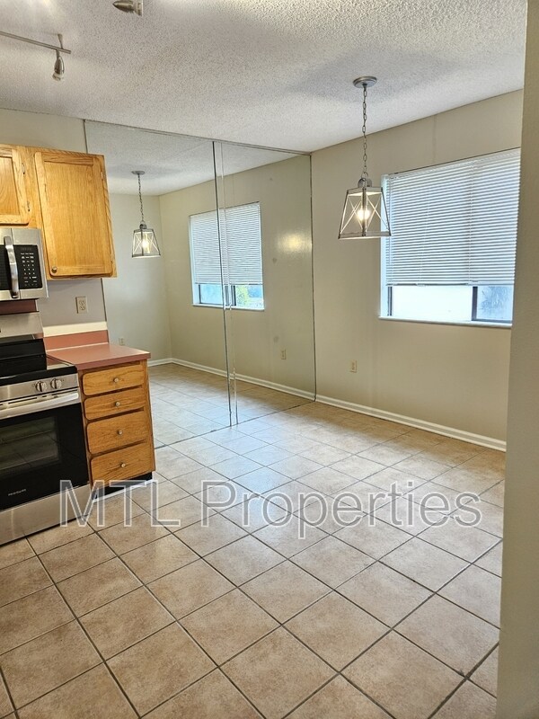 Foto del edificio - 1636 Hunters Trail
