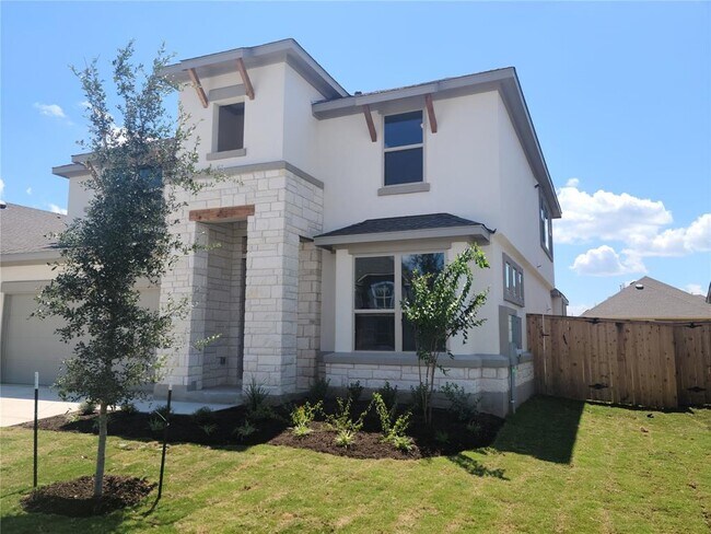 Foto del edificio - 17921 Clairess Ln