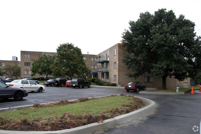 The Fairmont Apartments West Hyattsville, MD