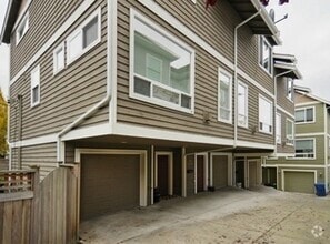 Building Photo - 3622 22nd Ave W