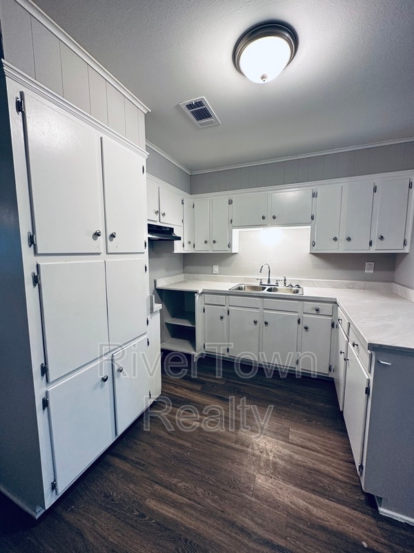Building Photo - 3615 Allandale Ln