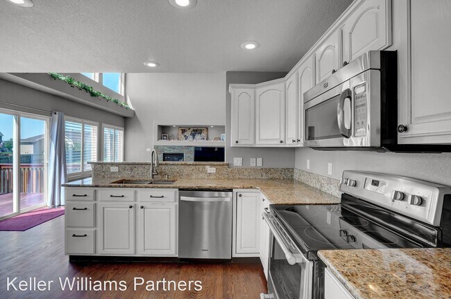 Building Photo - 4 br, 4 bath House - 10431 Antler Creek Dr