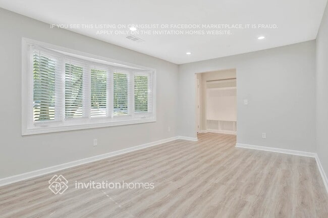 Building Photo - 3049 Larkspur Cir SW