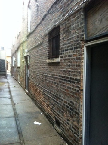 Foto del edificio - 2622 W 69th St