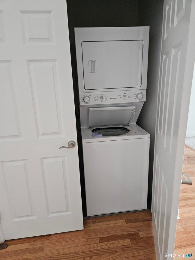 Building Photo - 35 Old Quarry Rd