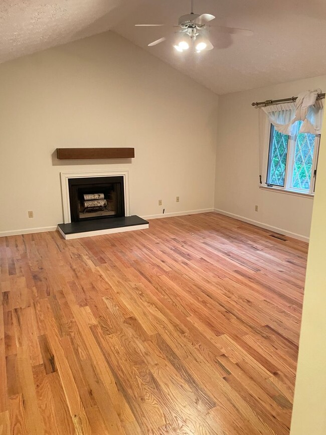 Photo - Rita Drive Condo