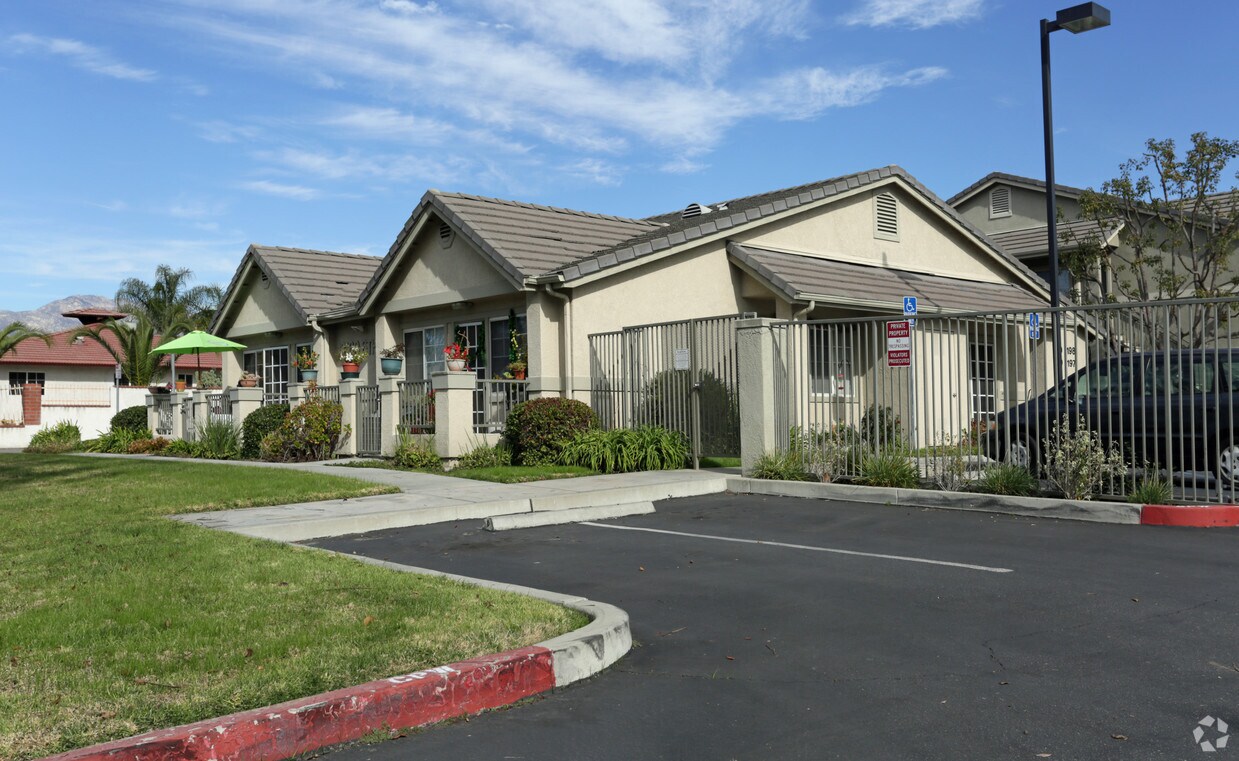 The Seasons Senior Villas Apartments in Chino, CA
