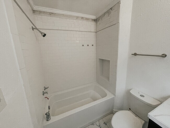 Foto del edificio - 2712 Live Oak Ave