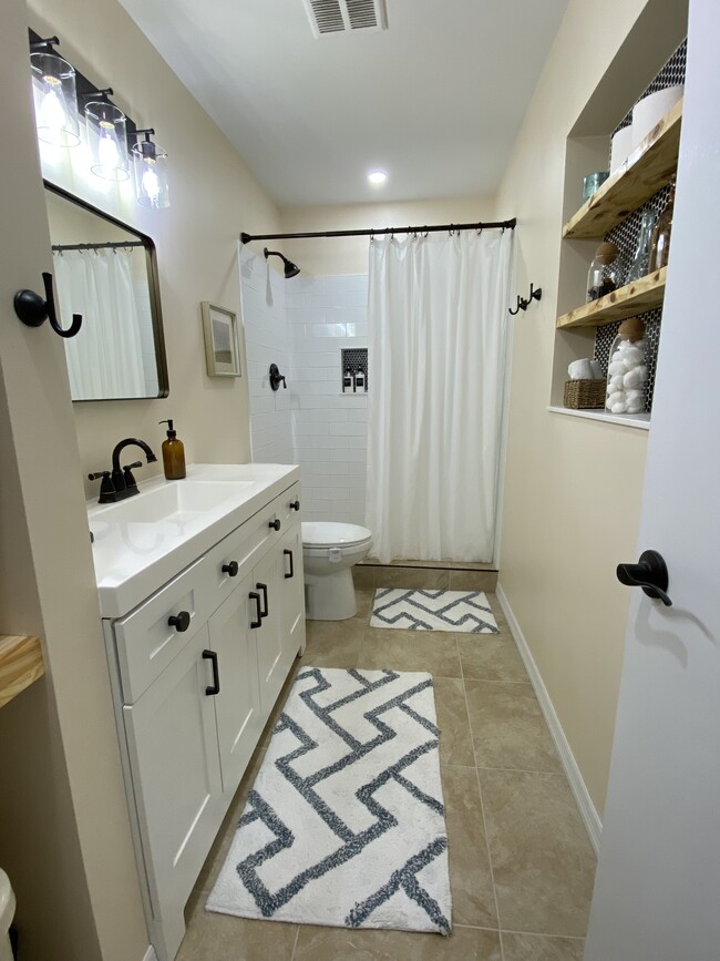 Building Photo - 6248 Gretna Green Ct